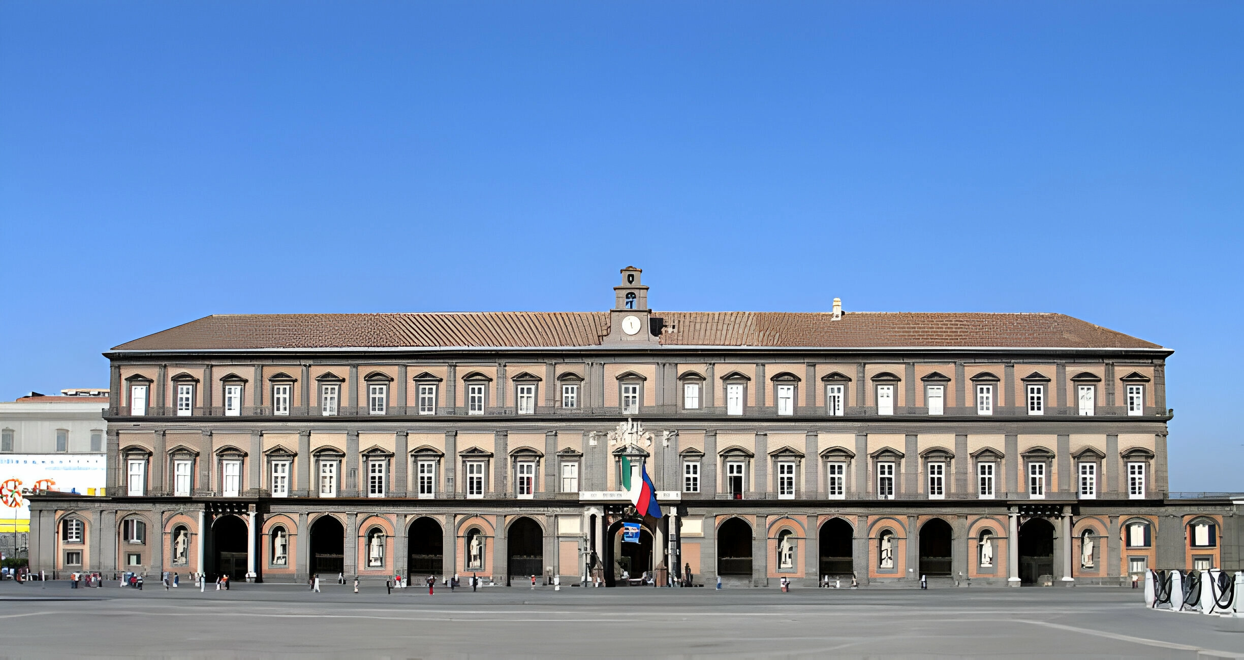 Napoli Kraliyet Sarayı