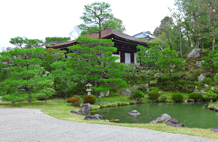 İmparatorluk Sarayı Doğu Bahçesi