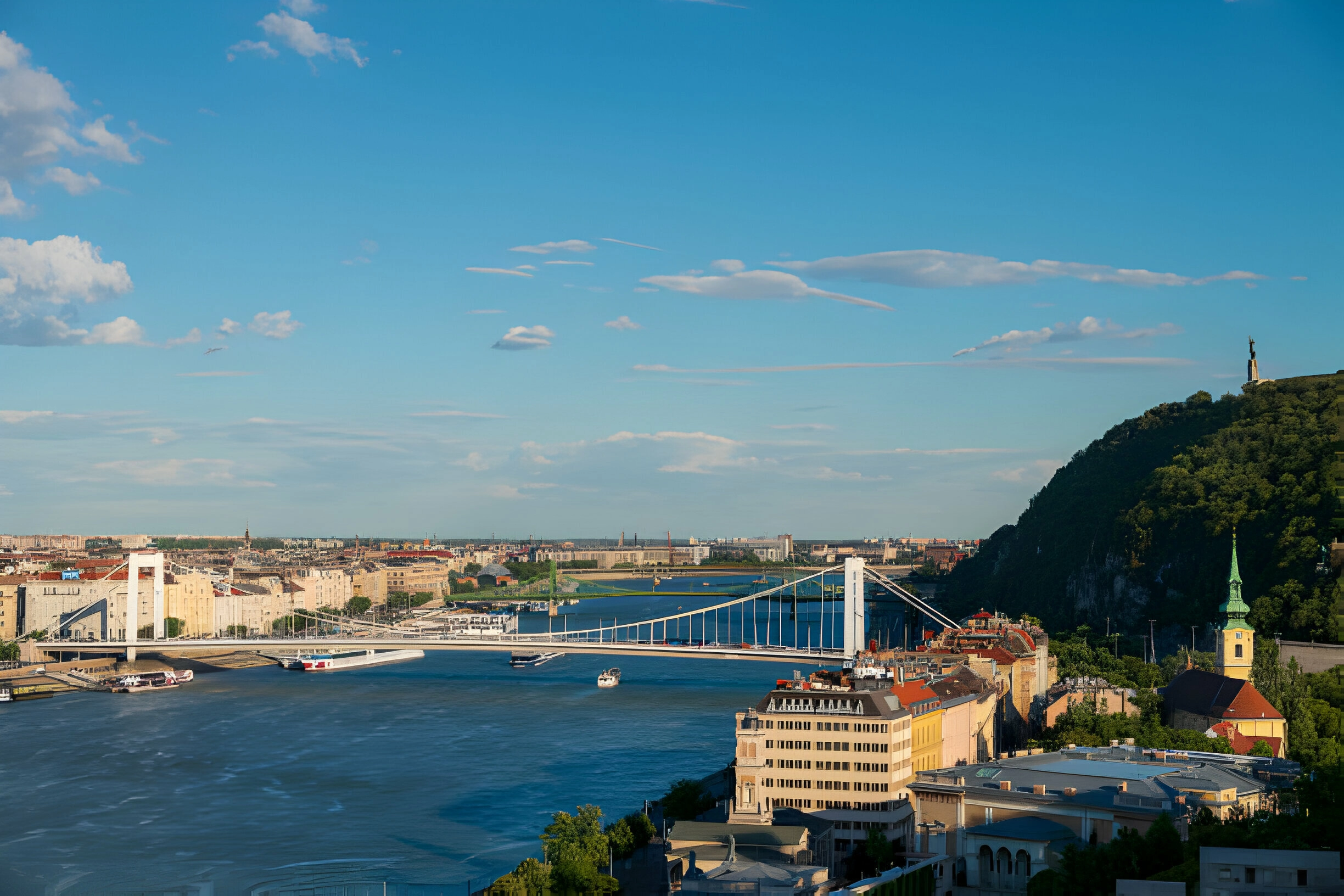Budapeşte Erszebet Köprüsü
