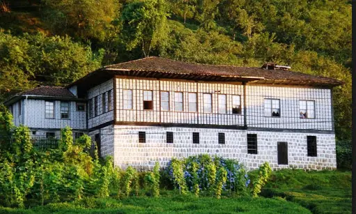 Laz Konakları