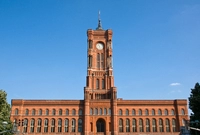 Rotes Rathaus (Berlin Belediye Binası)