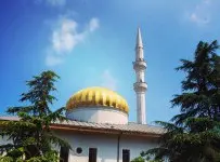 Batum Orta Cami