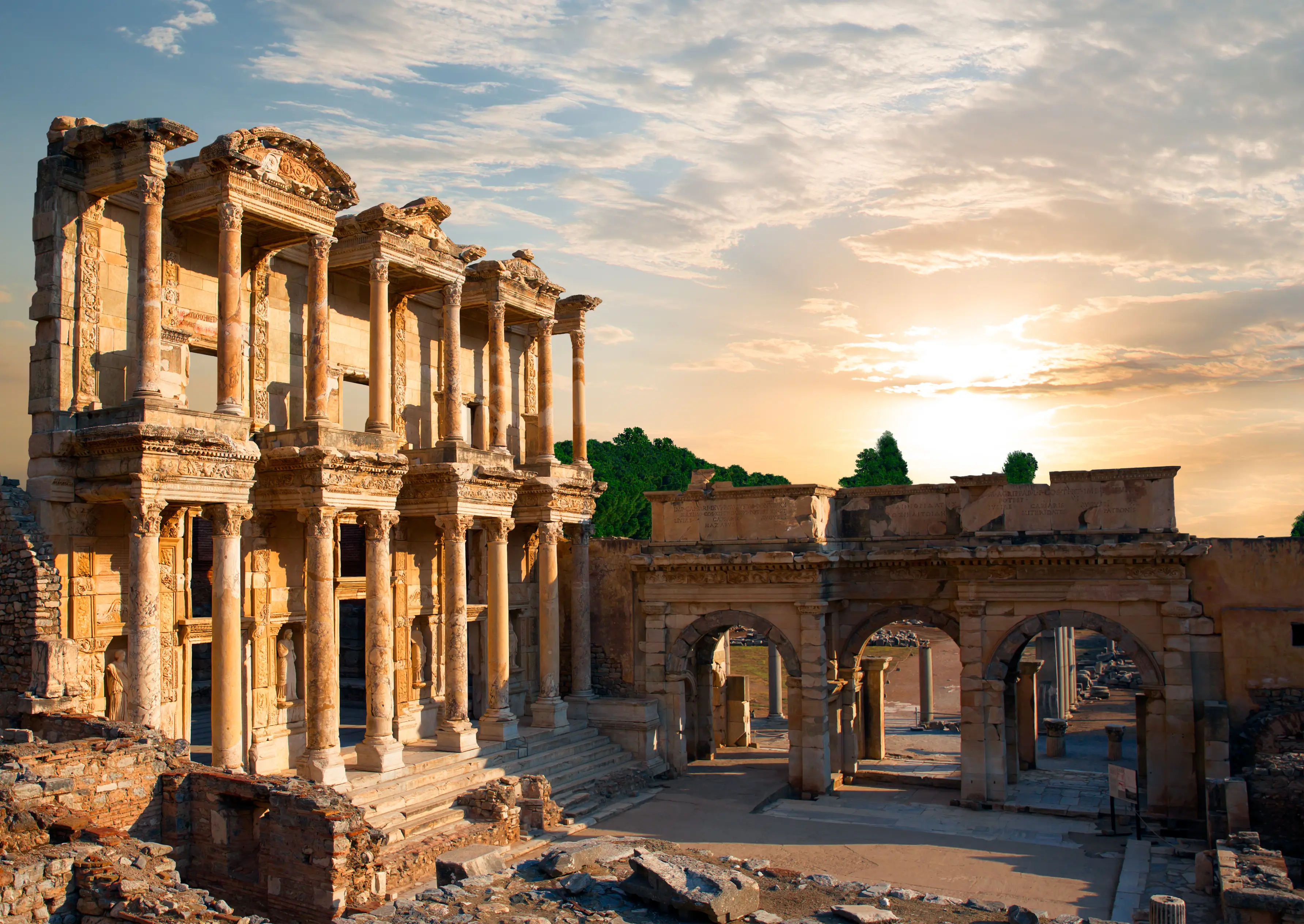 İzmir - Kuşadası - Şirince - Çeşme - Alaçatı - Eski Foça Turu