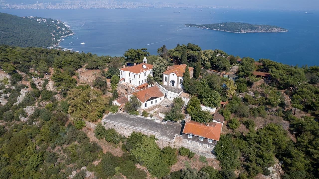 Maşukiye - Polonezköy - Şile - Ağva - Kerpe - Adalar Turu