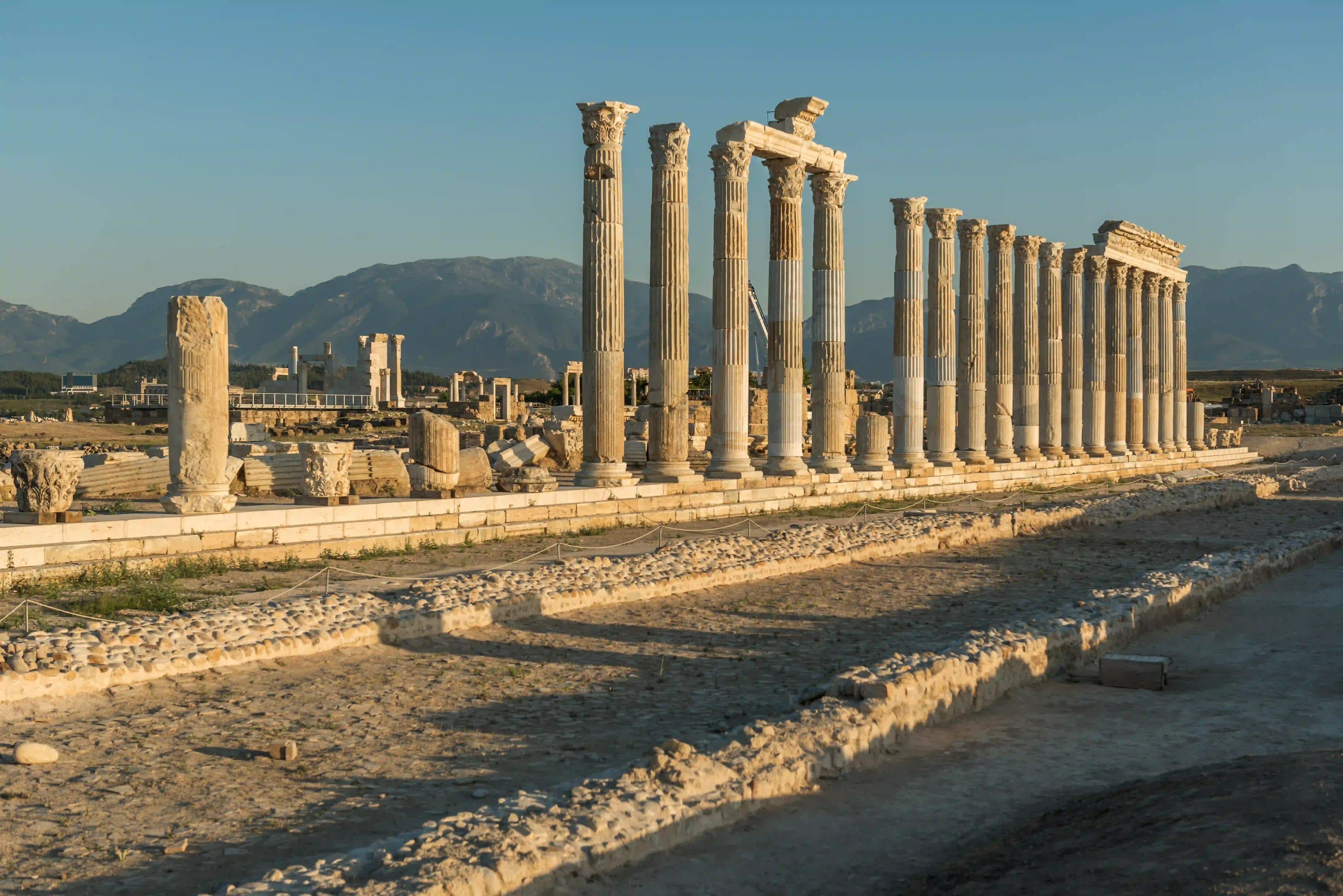 Pamukkale - Hierapolis – Laodikeia – Buldan - Bağbaşı Yaylası Turu