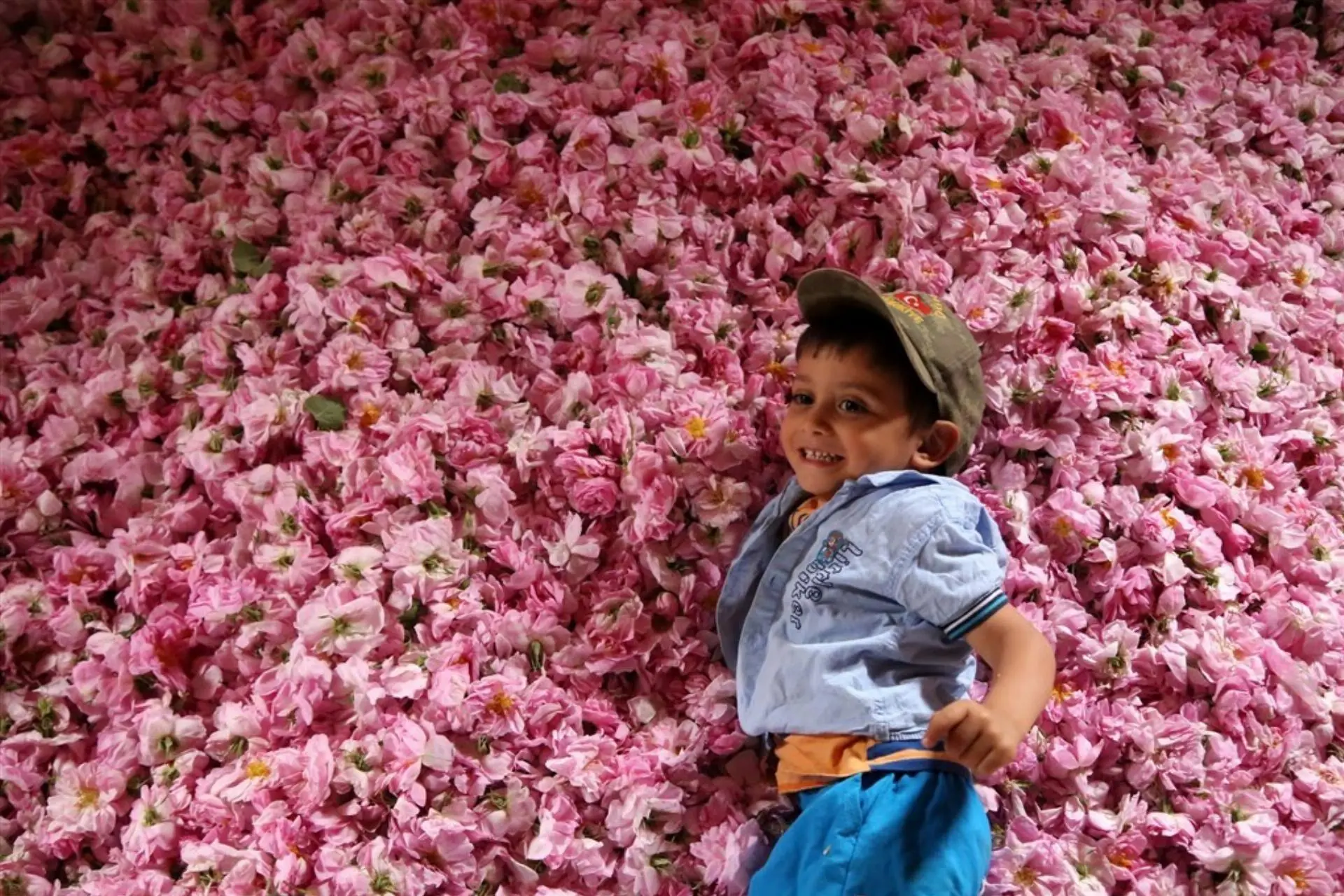 Yazılı Kanyon - Kovada Gölü - Gül Bahçeleri Turu