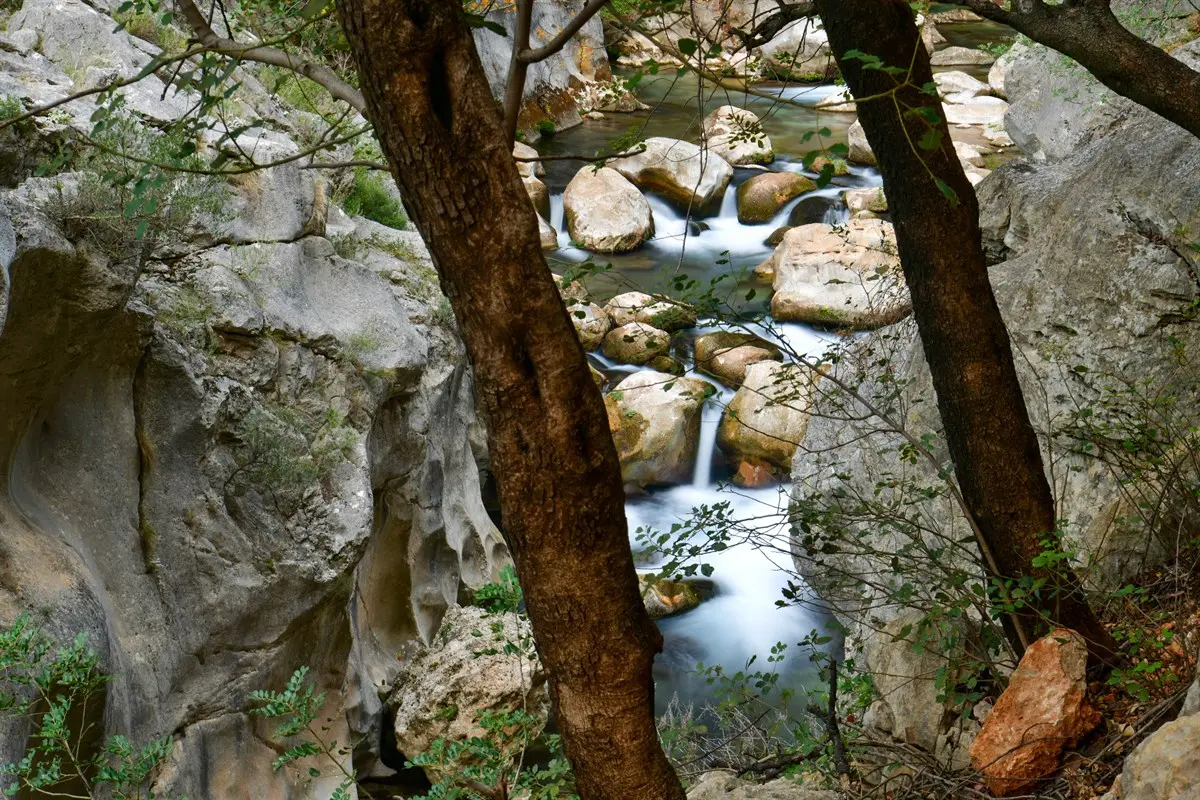 Yazılı Kanyon - Kovada Gölü - Gül Bahçeleri Turu