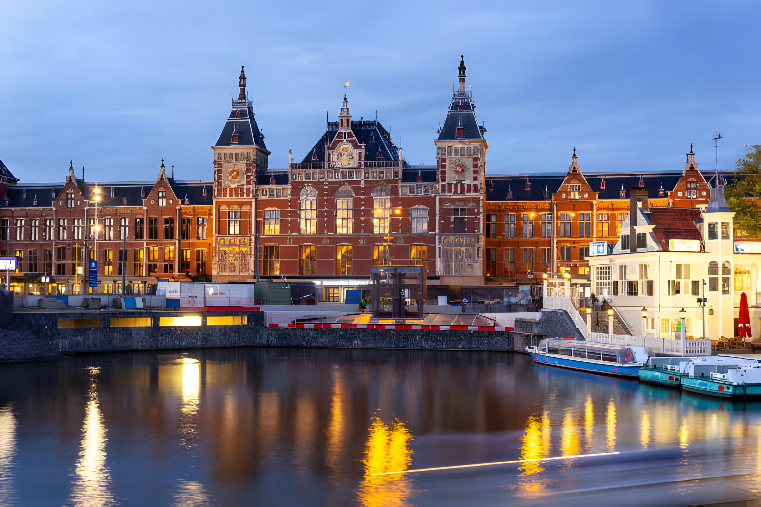 Ankara'dan Direkt Uçuş ile Benelux - Paris Turu