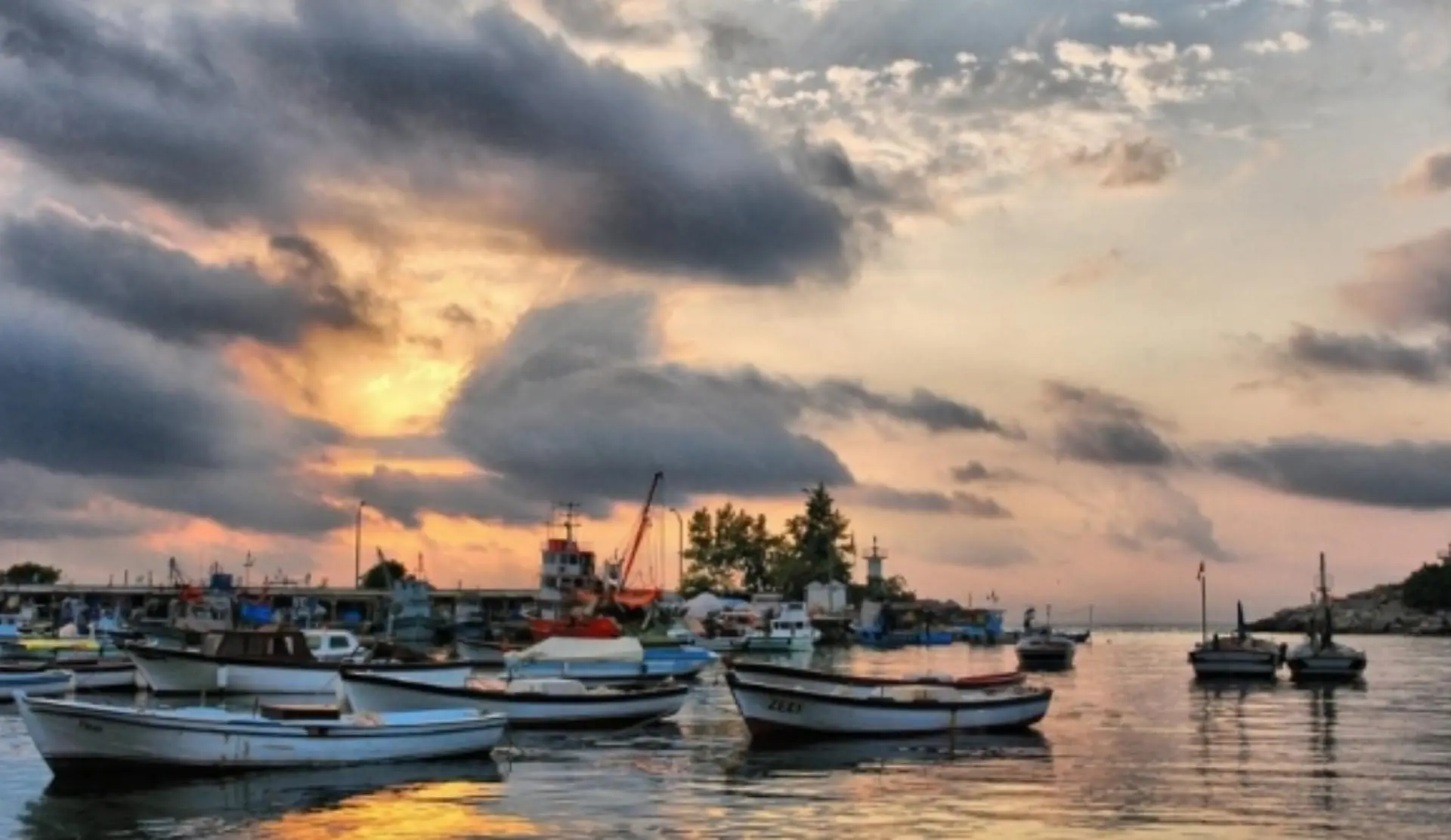 Akçakoca - Fakıllı Mağarası - Hemşin Köyü Turu