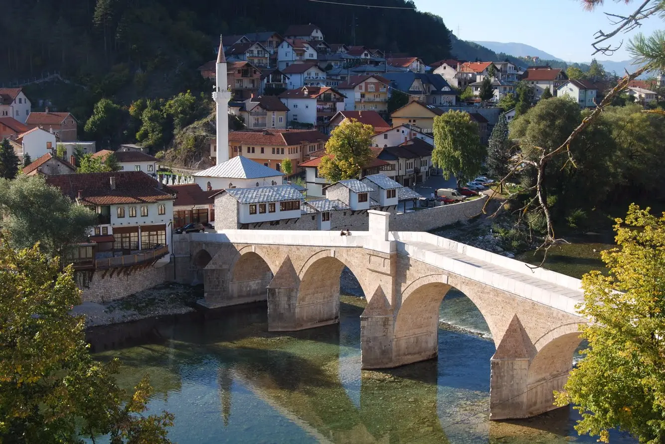 Uçaklı Vizesiz Büyük Balkanlar Turu