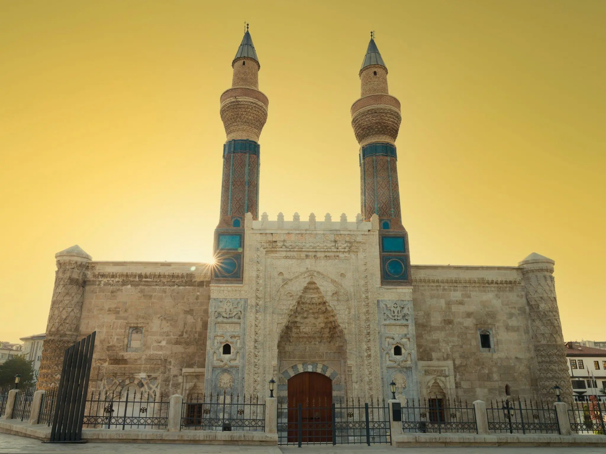 Hızlı Trenle Sivas Turu