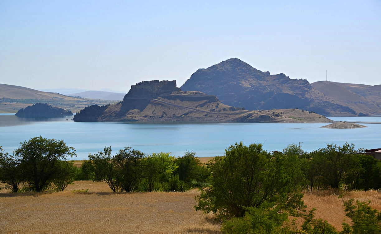 Turistik Elazığ Tatvan Ekspresi Turu