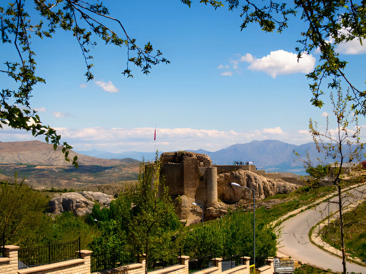 Turistik Elazığ Tatvan Ekspresi Turu