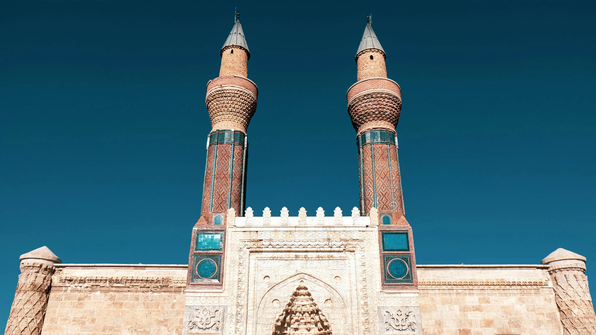Sivas - Divriği - Kemaliye - Gürün - Gökpınar Turu - YHT İle