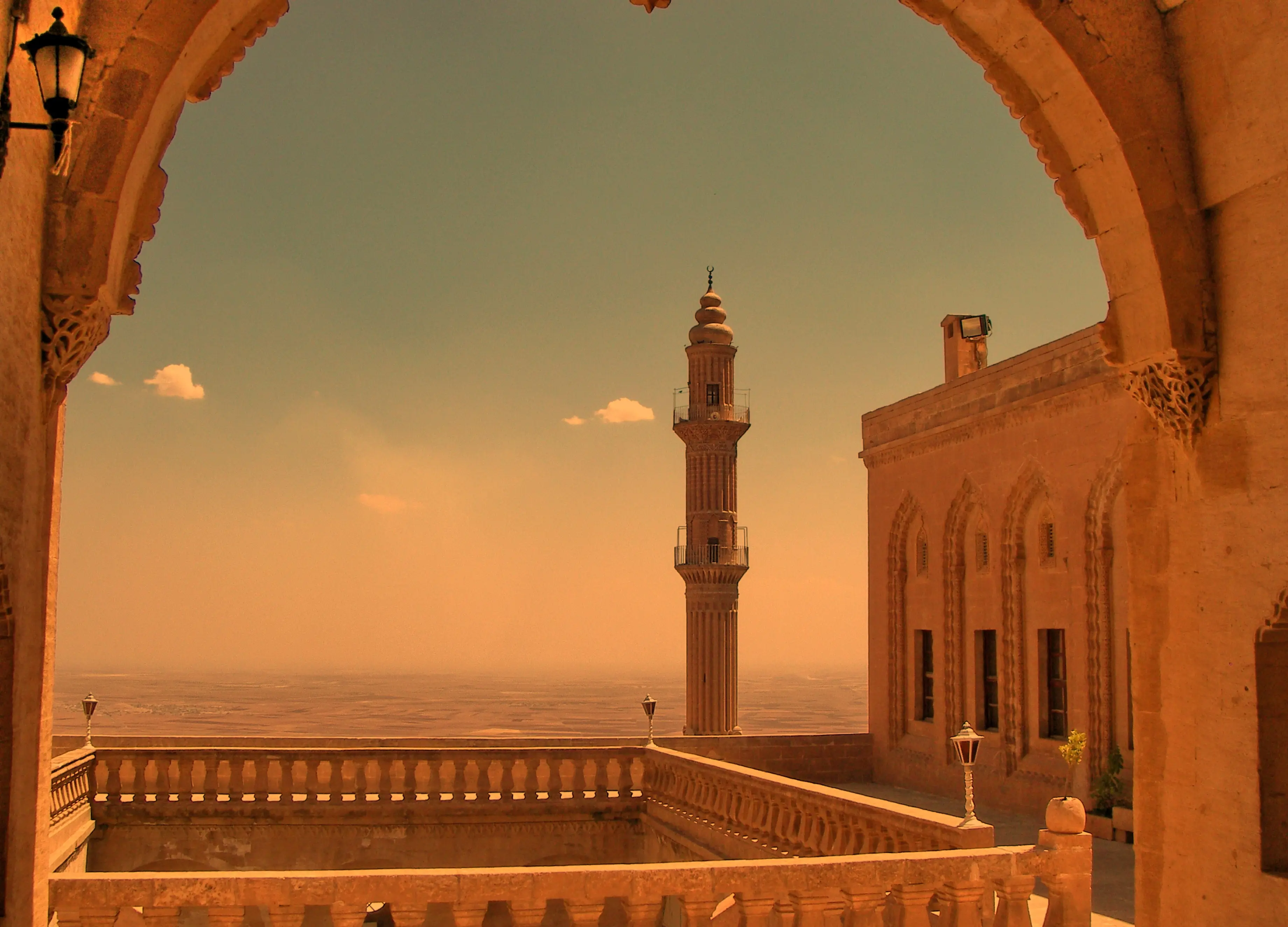 Uçaklı Diyarbakır - Mardin Turu