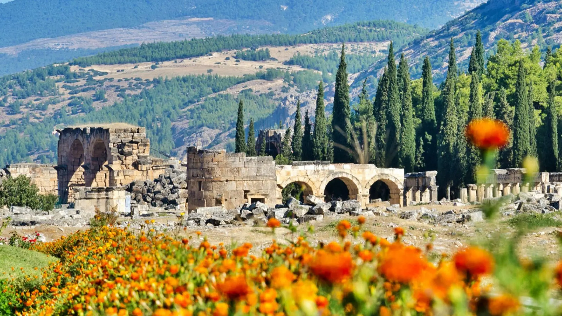 Pamukkale - Hierapolis - Kaklık Mağarası Termal Turu