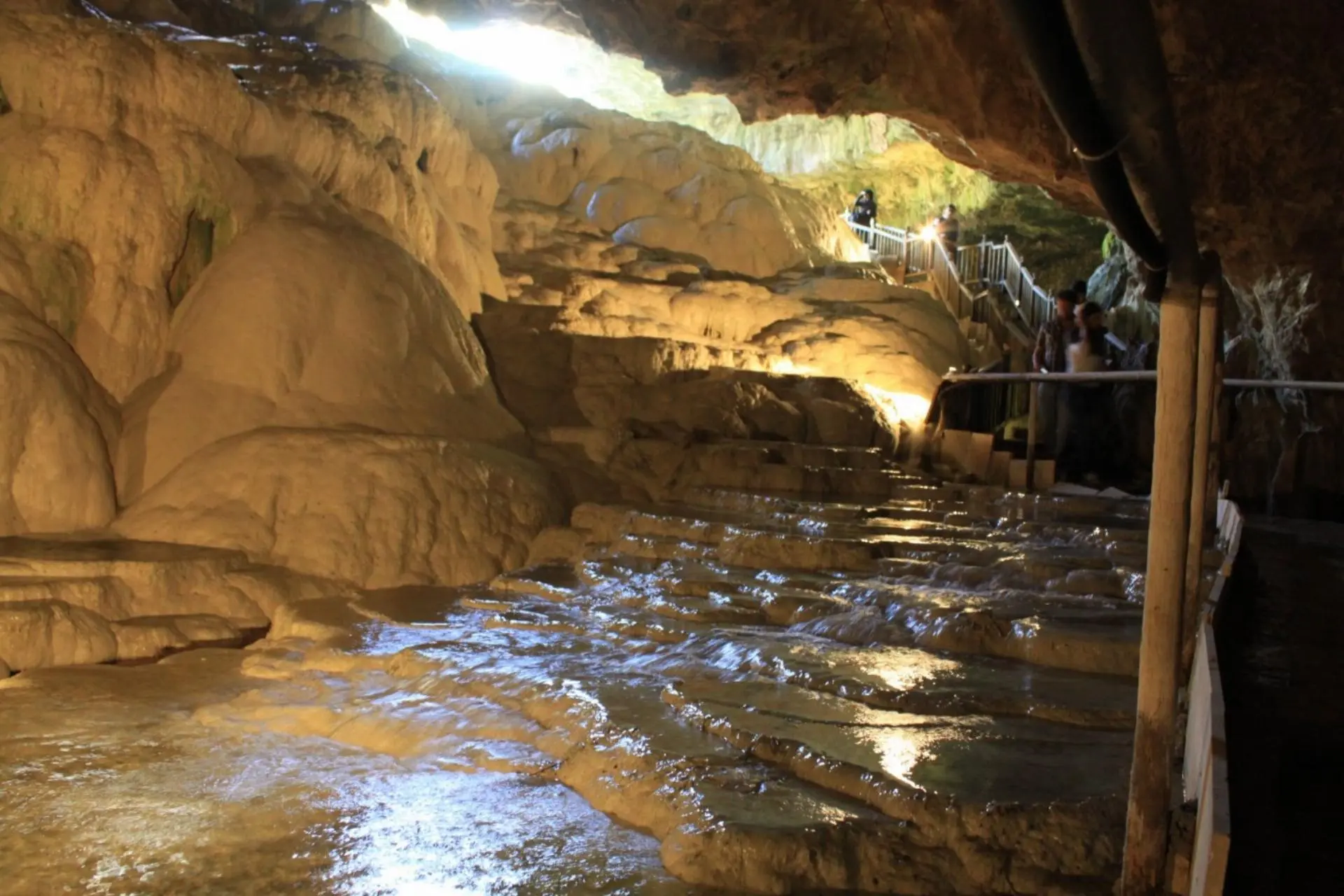 Pamukkale - Hierapolis - Kaklık Mağarası Termal Turu