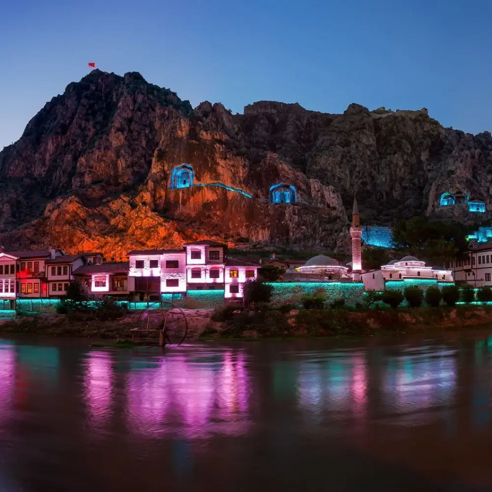 Amasya - Tokat - Borabay Gölü - Ballıca Mağarası Turu