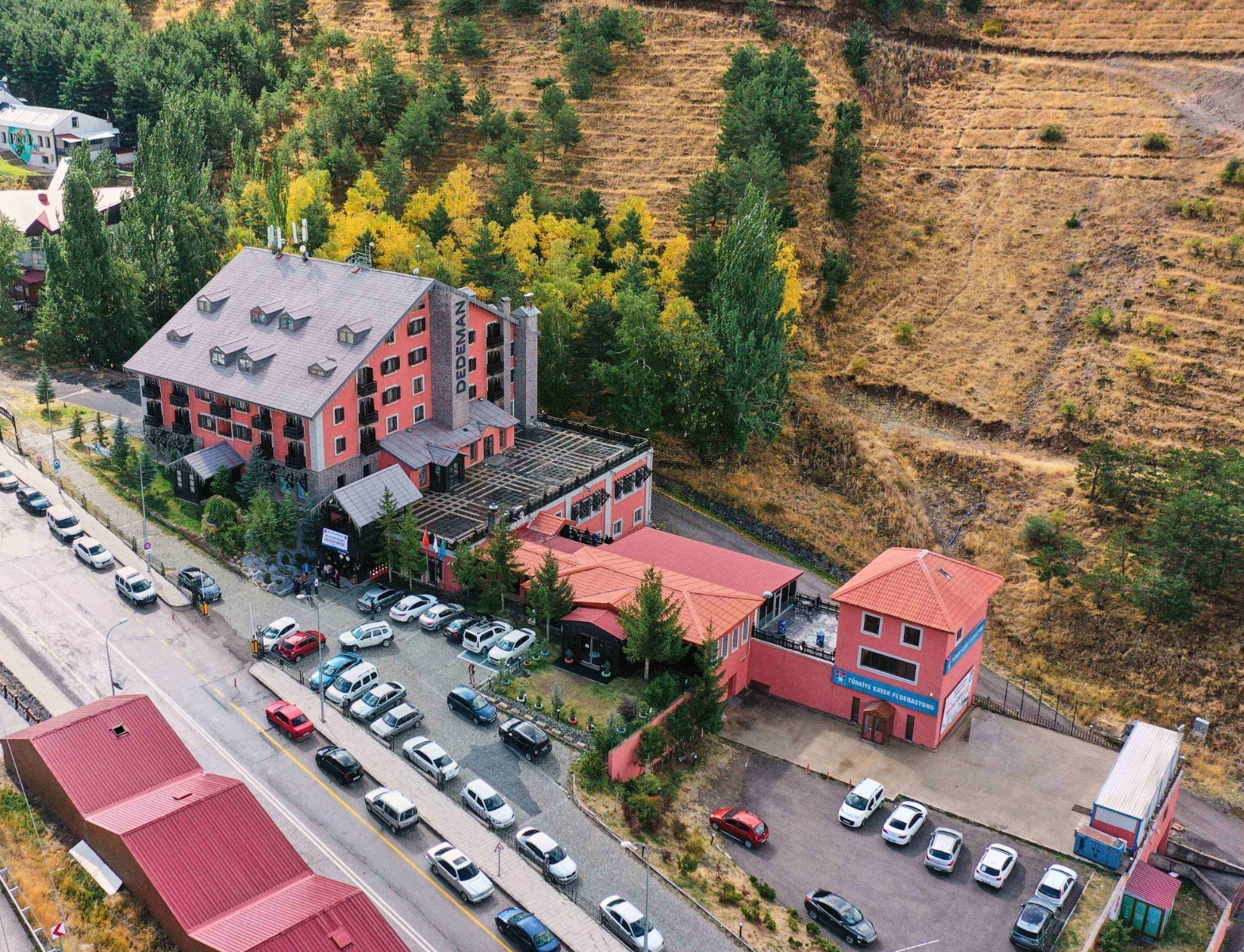 Dedeman Palandoken Ski Lodge