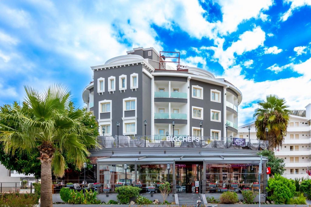 Motto Premium Hotel